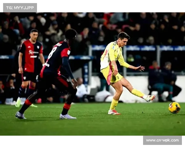 戴维过掉门将后冷静推射，客场球迷瞬间沉寂